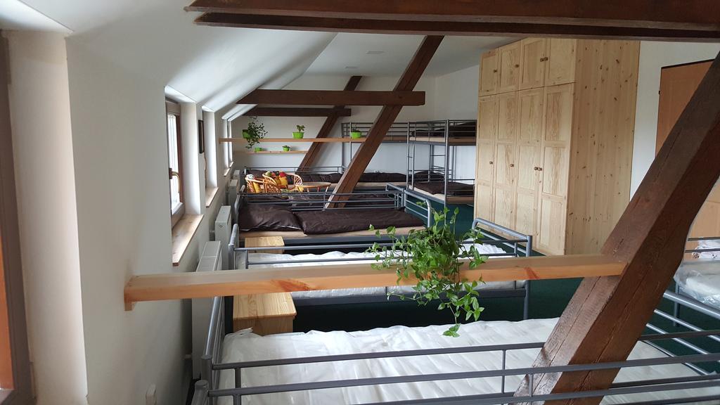 Penzion Eqilon Hotel Mělník Exterior foto
